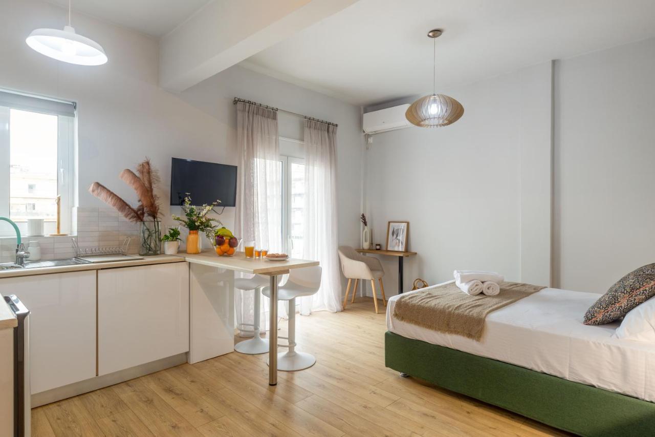 Holodek Apartments: Kallithea Athènes Extérieur photo